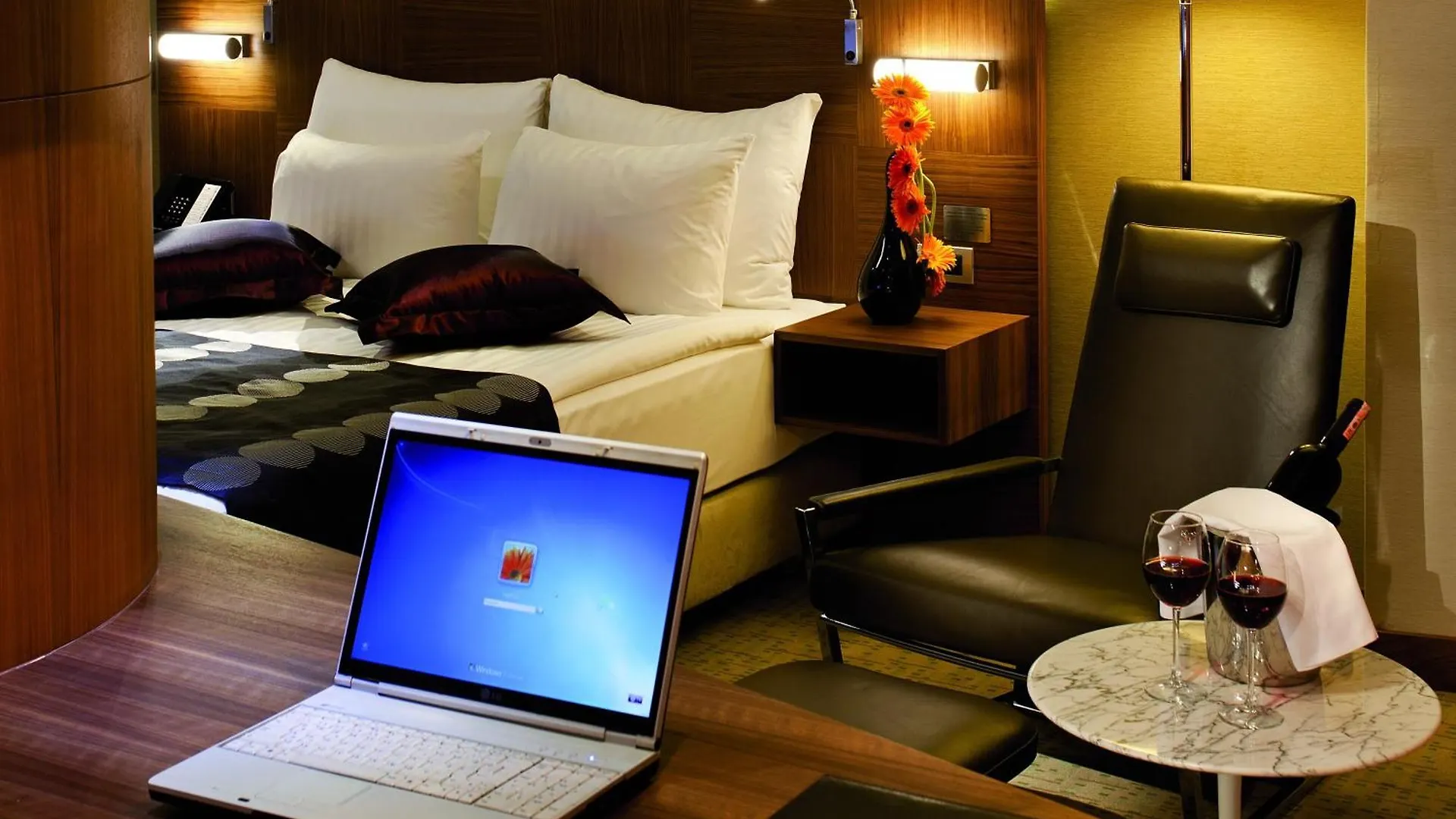 *****  Crowne Plaza Istanbul Harbiye By Ihg Hotell Turkiet