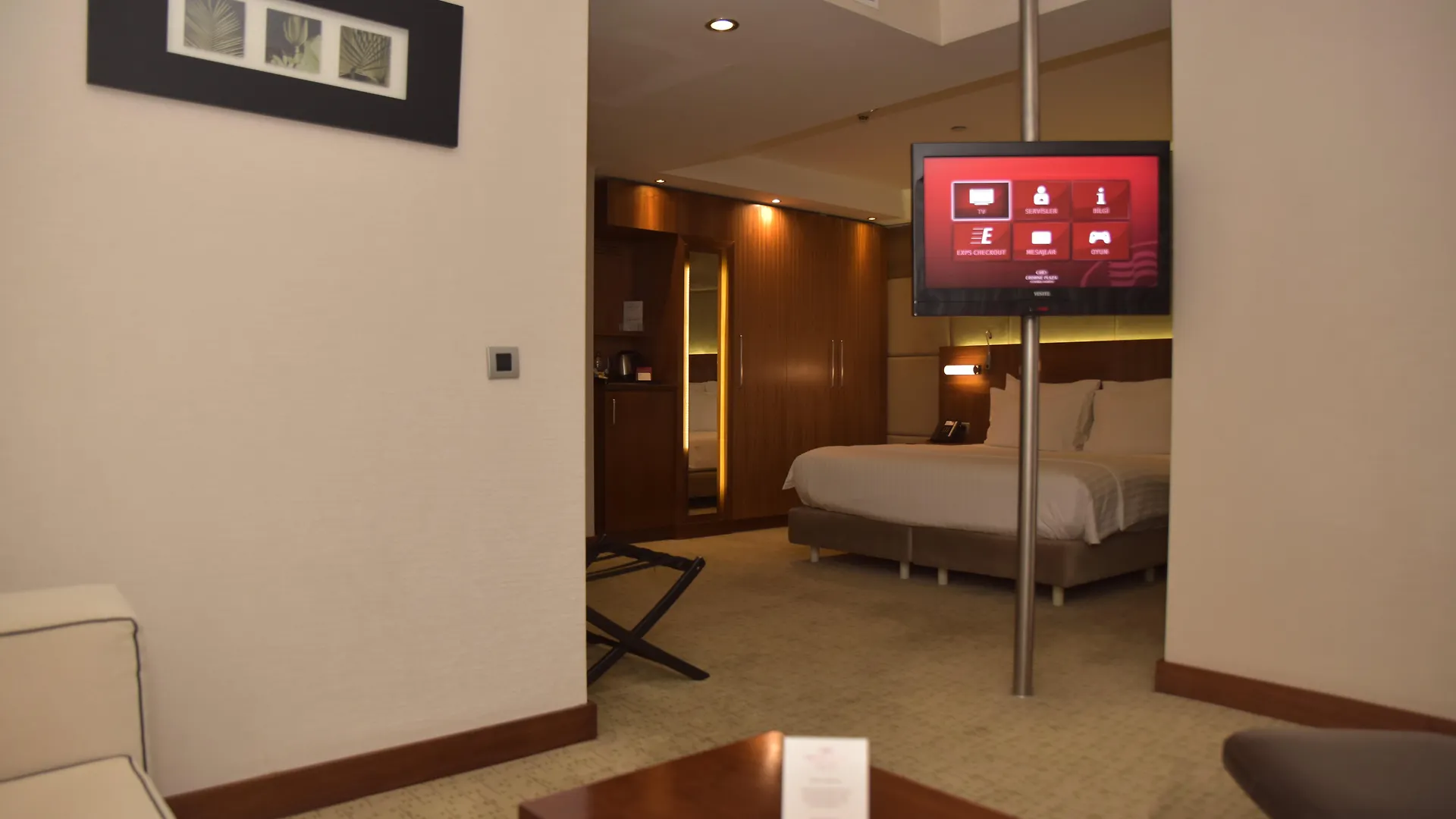 Hotel Crowne Plaza Istanbul Harbiye By Ihg