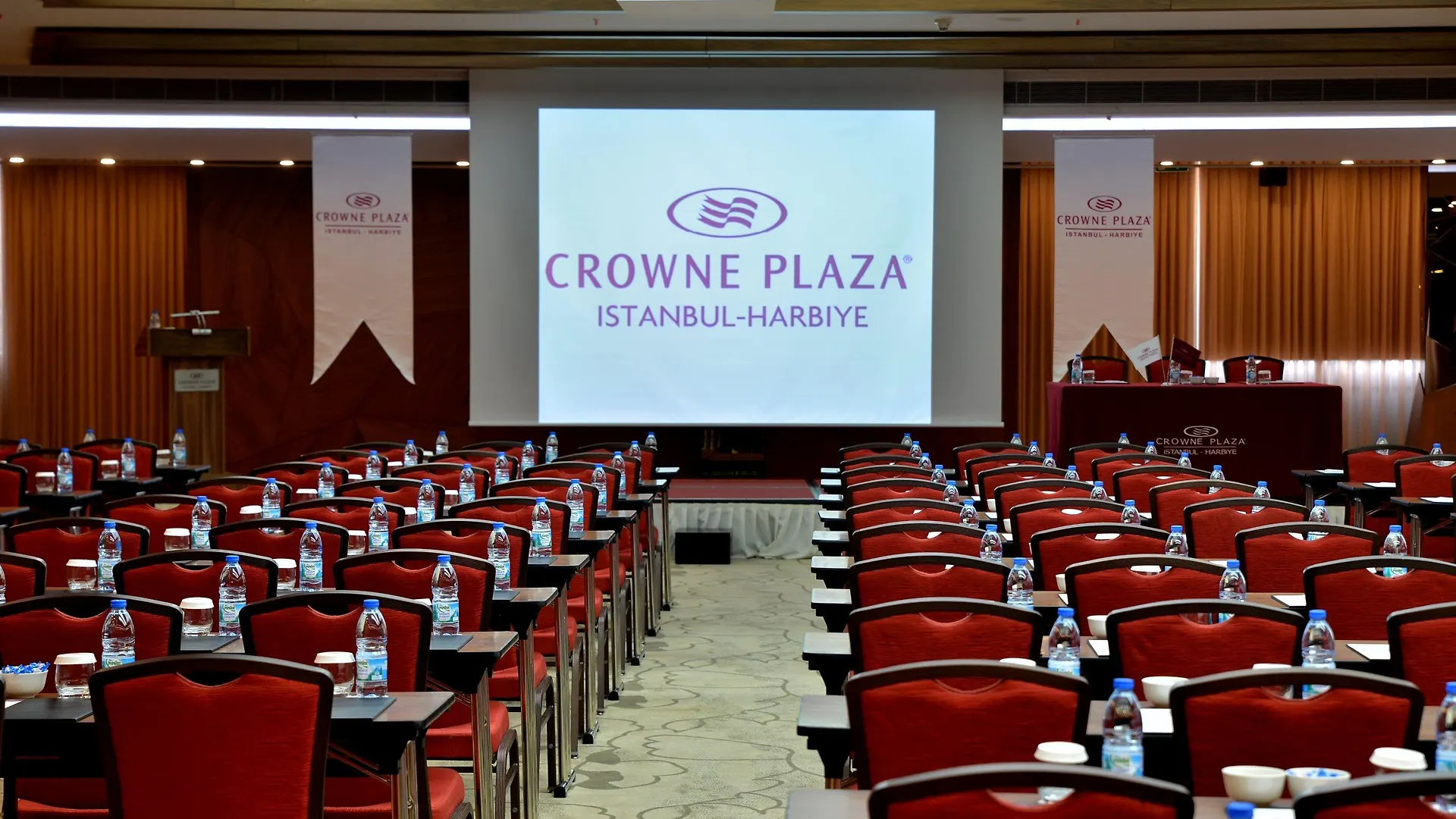 Hotel Crowne Plaza Istanbul Harbiye By Ihg
