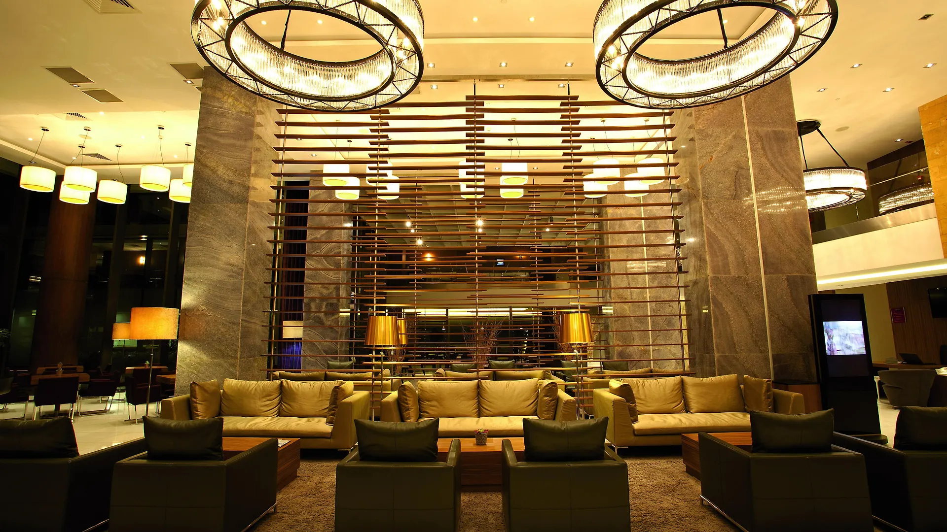 Hotel Crowne Plaza Istanbul Harbiye By Ihg 5*,  Turquía
