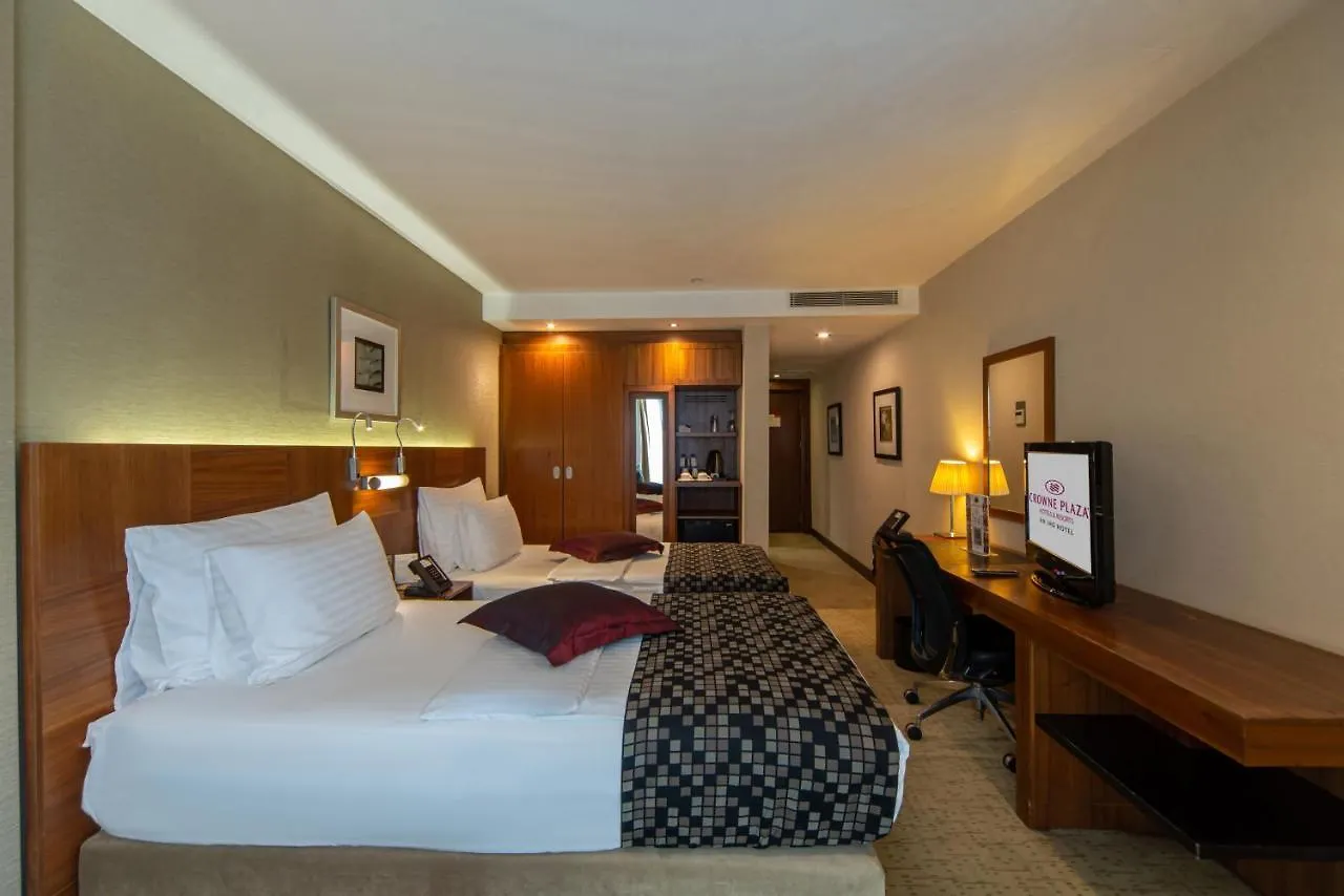 Crowne Plaza Istanbul Harbiye, an IHG Hotel