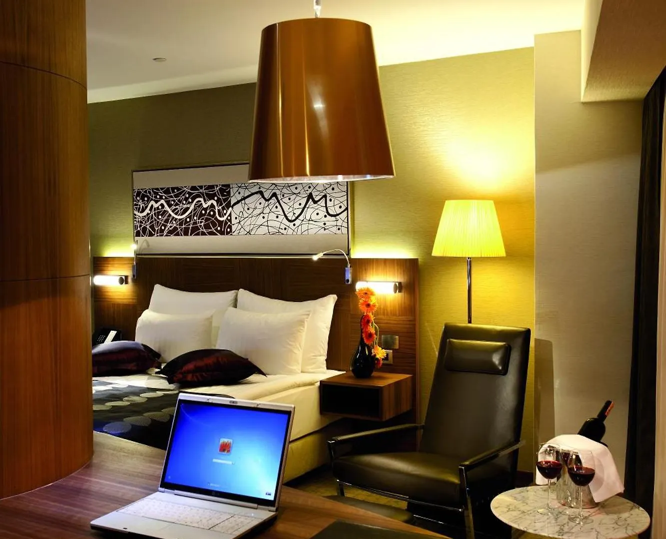 Hotel Crowne Plaza Istanbul Harbiye By Ihg