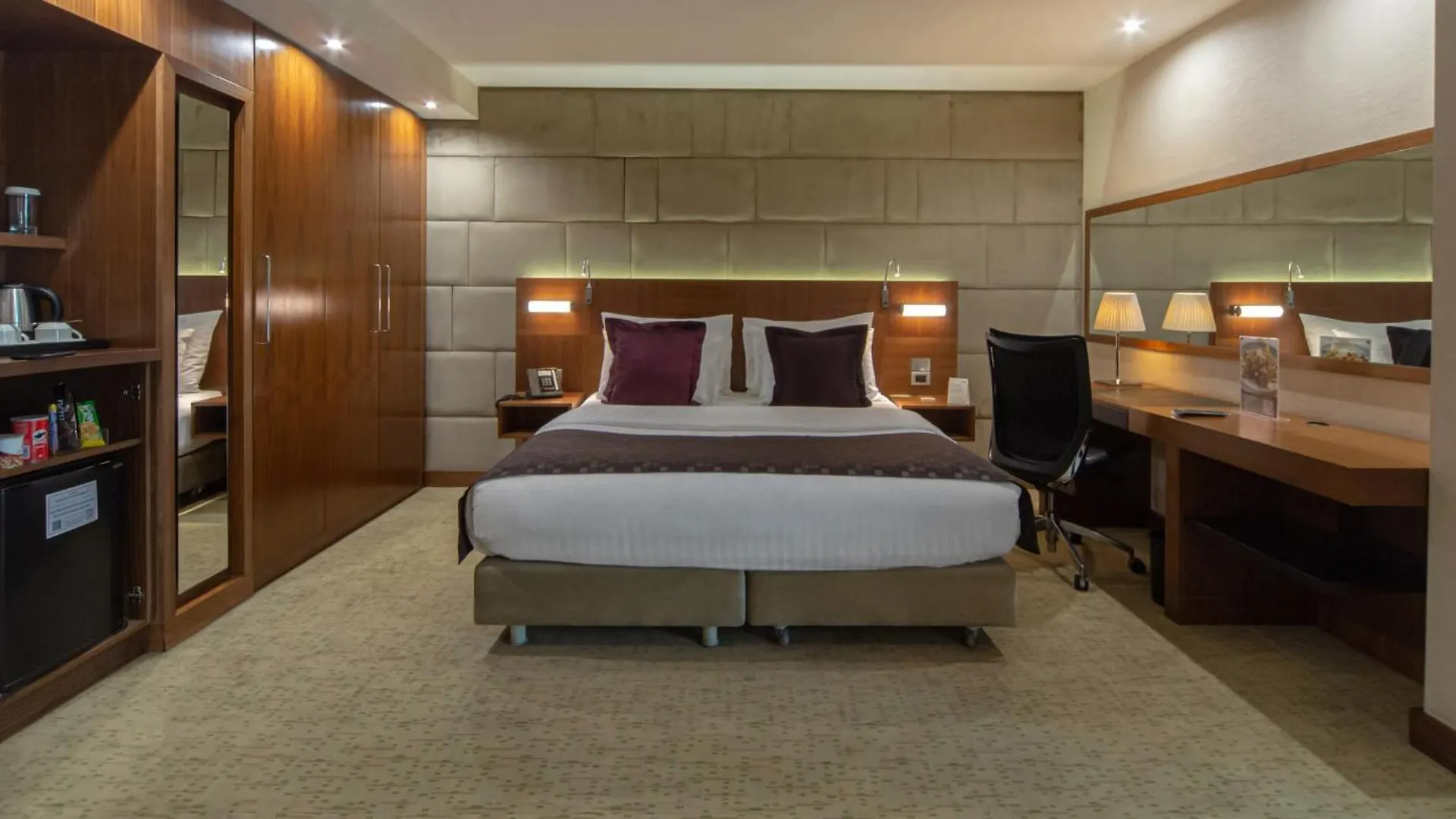 Hotel Crowne Plaza Istanbul Harbiye By Ihg